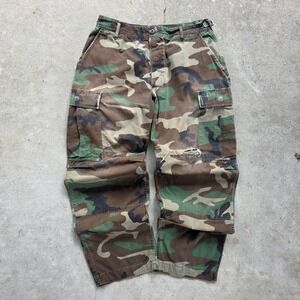 Army Surplus Camo Cargo Pants Size 32 Green Camo Distressed Y2K Baggy Gorpcore